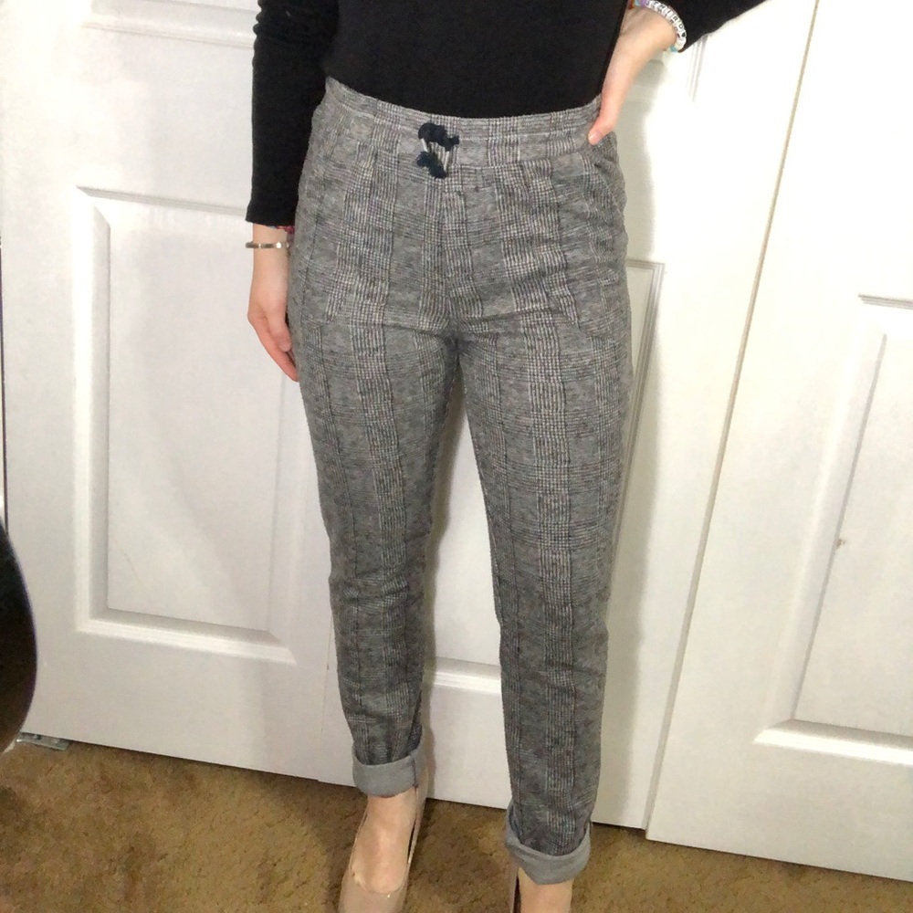 Comfy Grey Patterned Pants